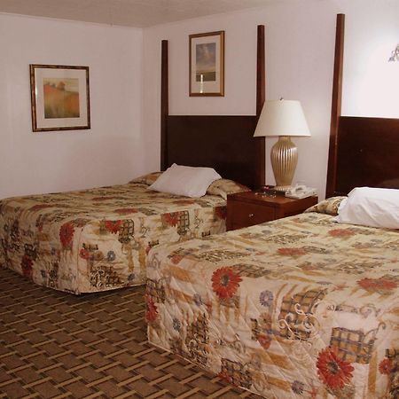Executive Inn & Suites เลควิว ภายนอก รูปภาพ