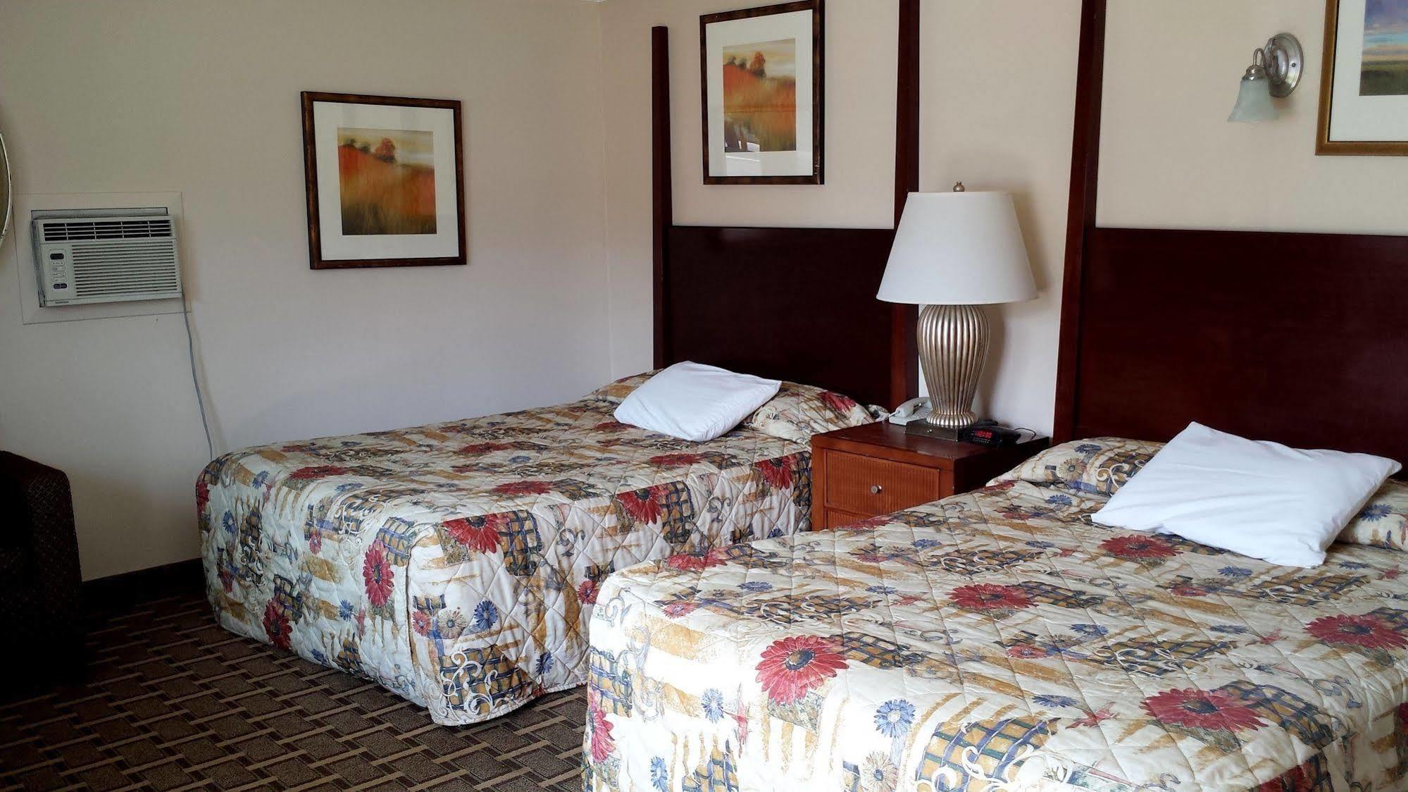 Executive Inn & Suites เลควิว ภายนอก รูปภาพ