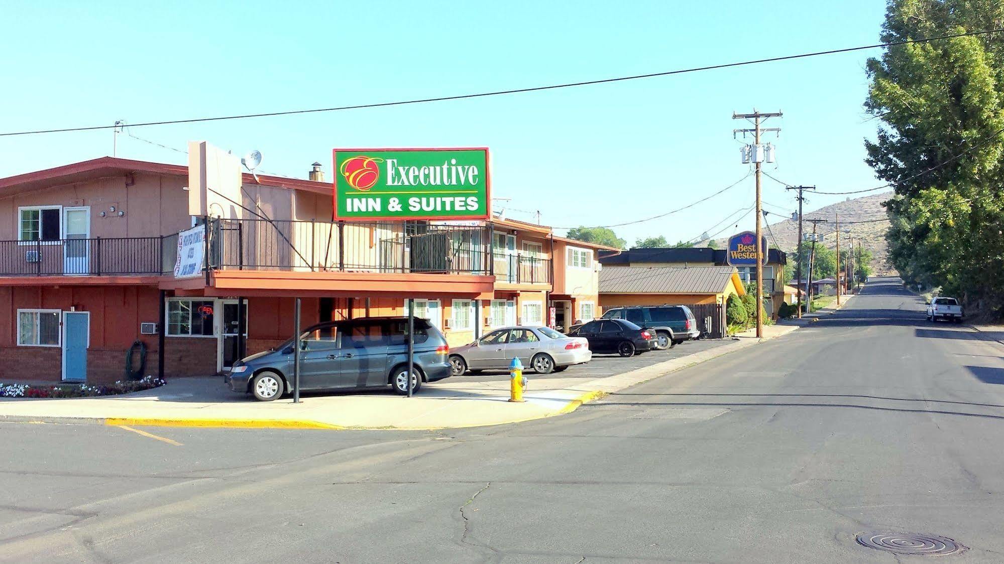 Executive Inn & Suites เลควิว ภายนอก รูปภาพ